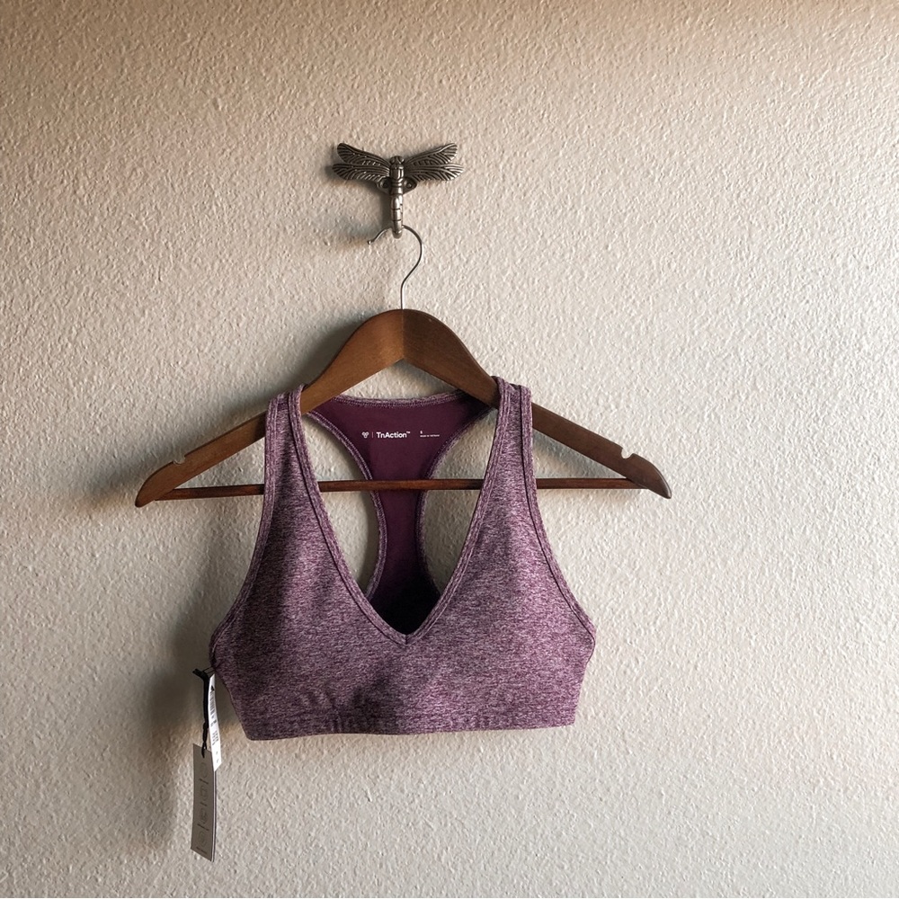 NWT ARITZIA TnAction Sports Bra